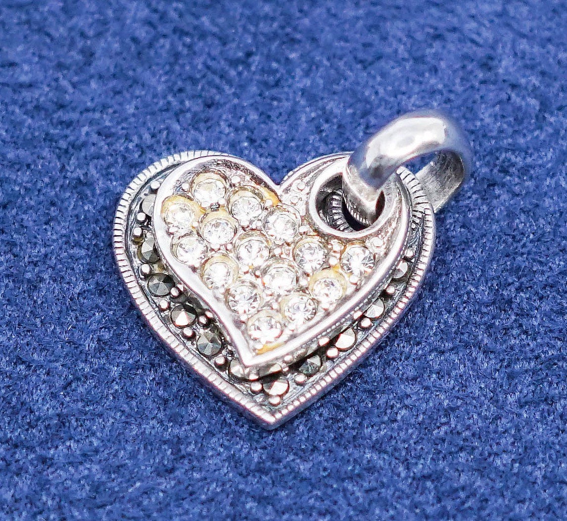 vtg Sterling silver handmade pendant, 925w/ double heart w/ marcasite N crystal