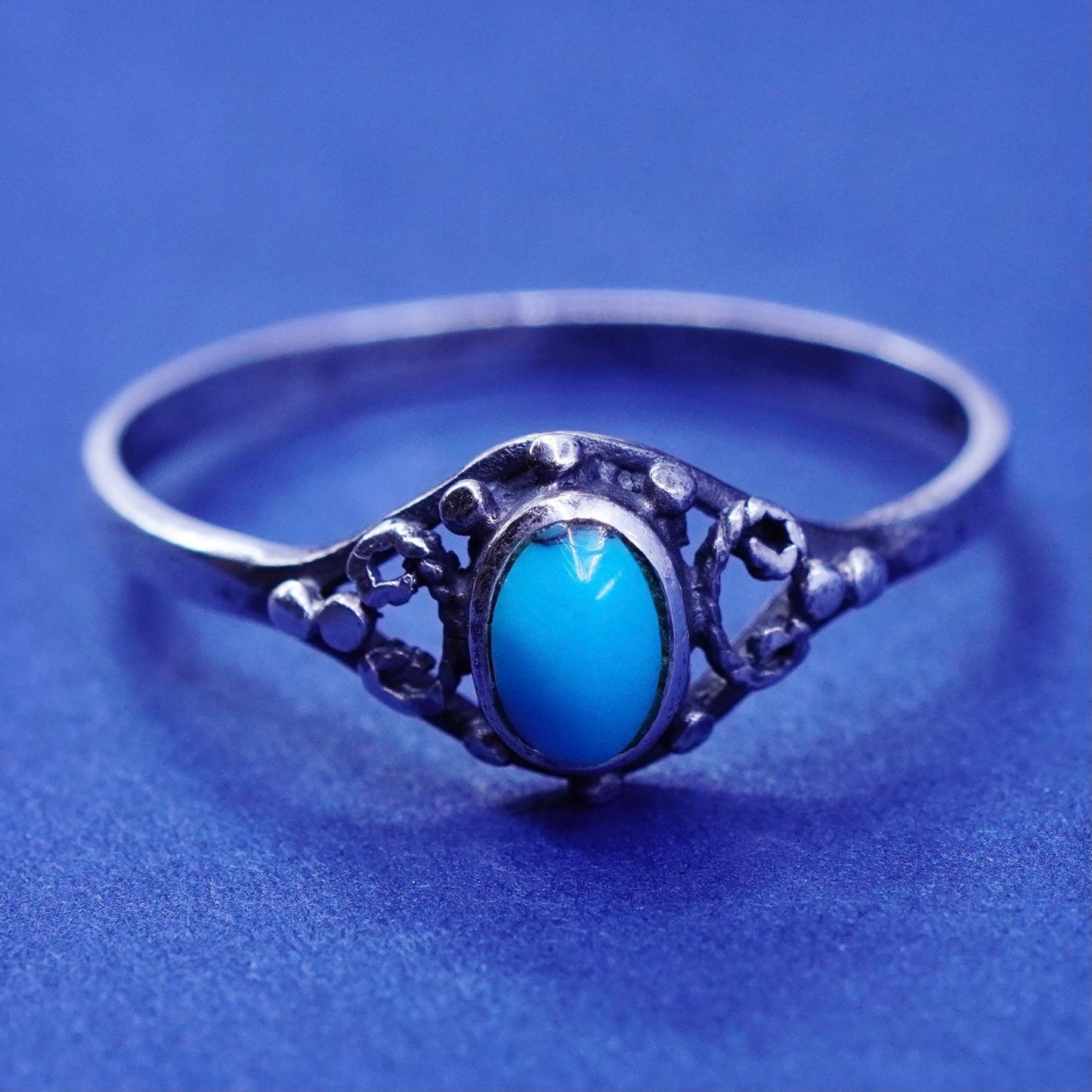 Size 8, Native American, southwestern Sterling 925 silver ring with turquoise
