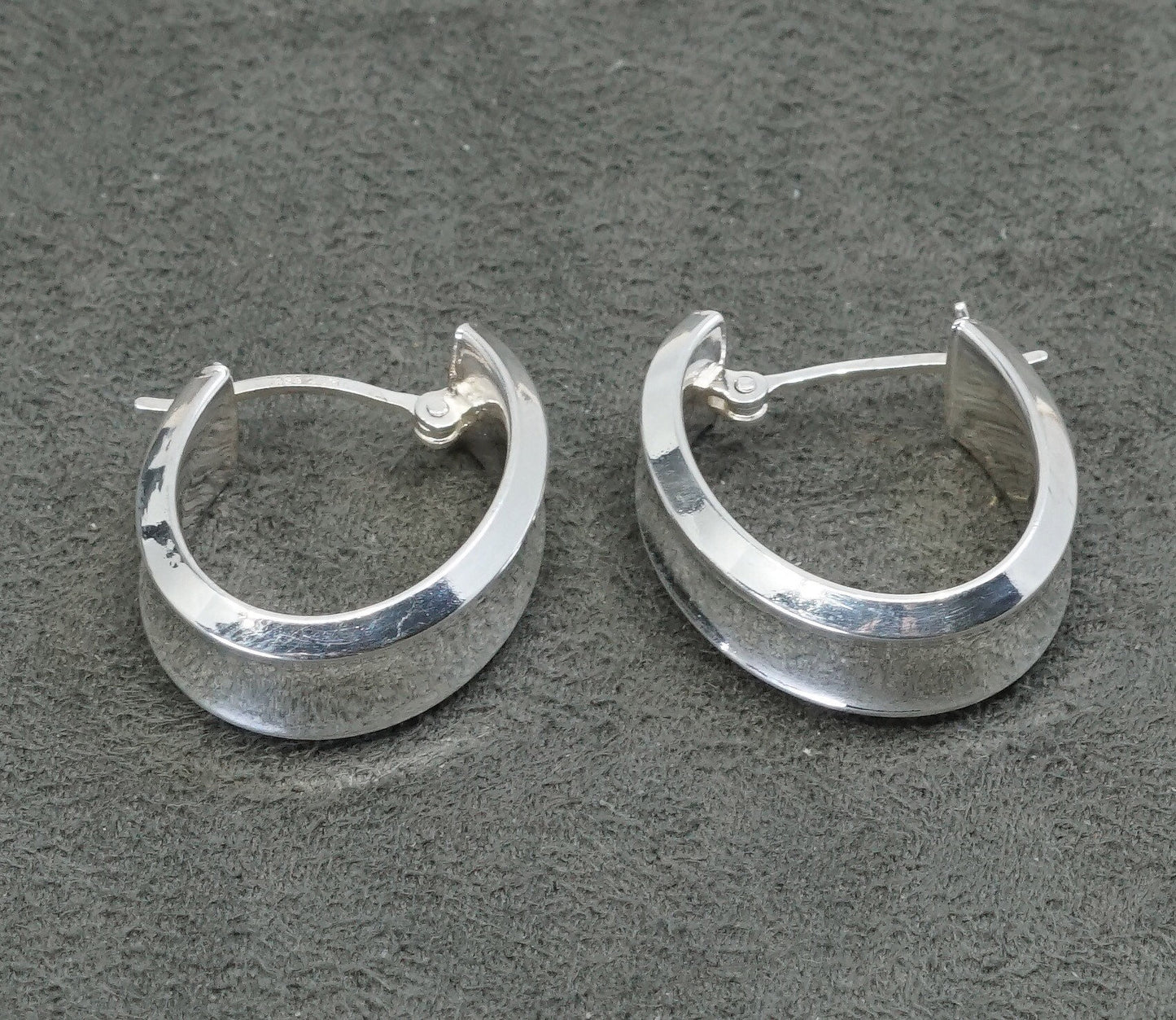 0.75”, Vintage Sterling silver handmade earrings, 925 hoops, huggie