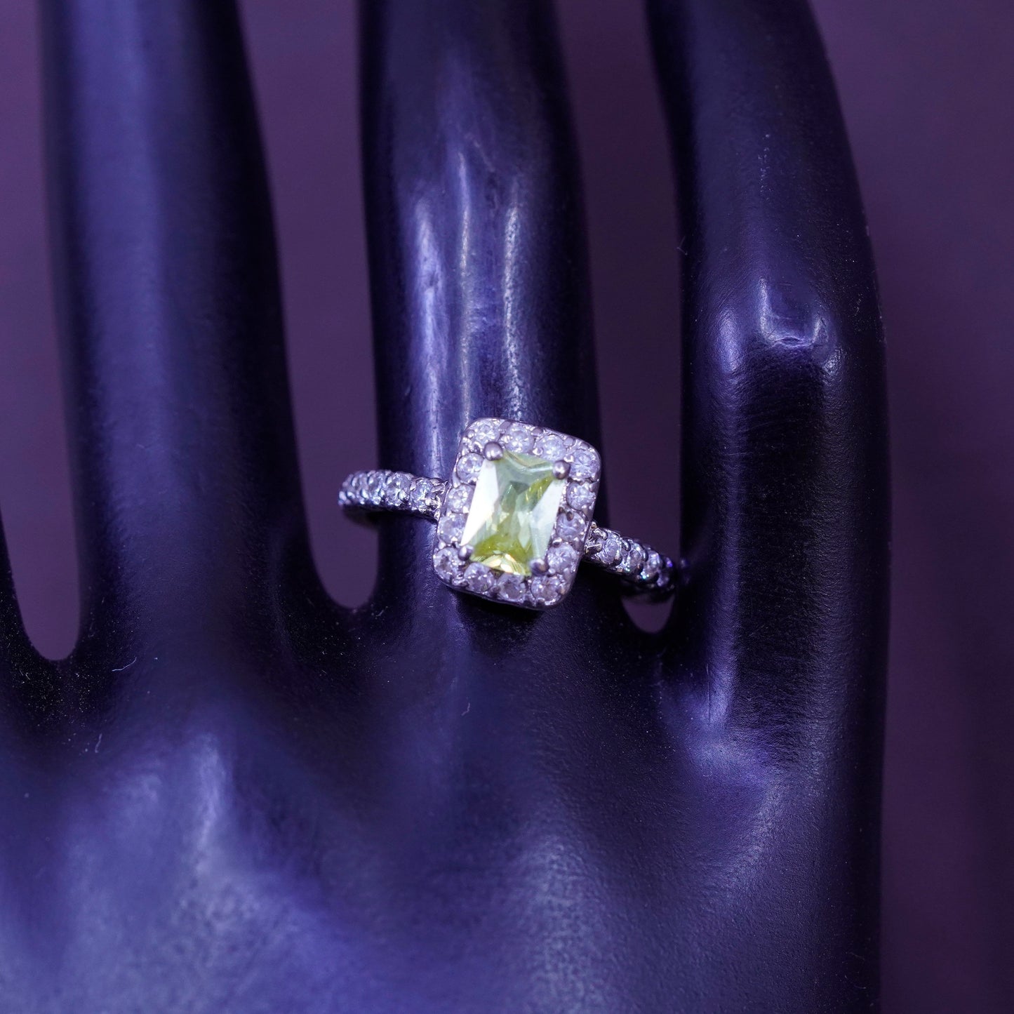 Size 7.5, vintage Sterling 925 silver handmade ring with peridot and cz
