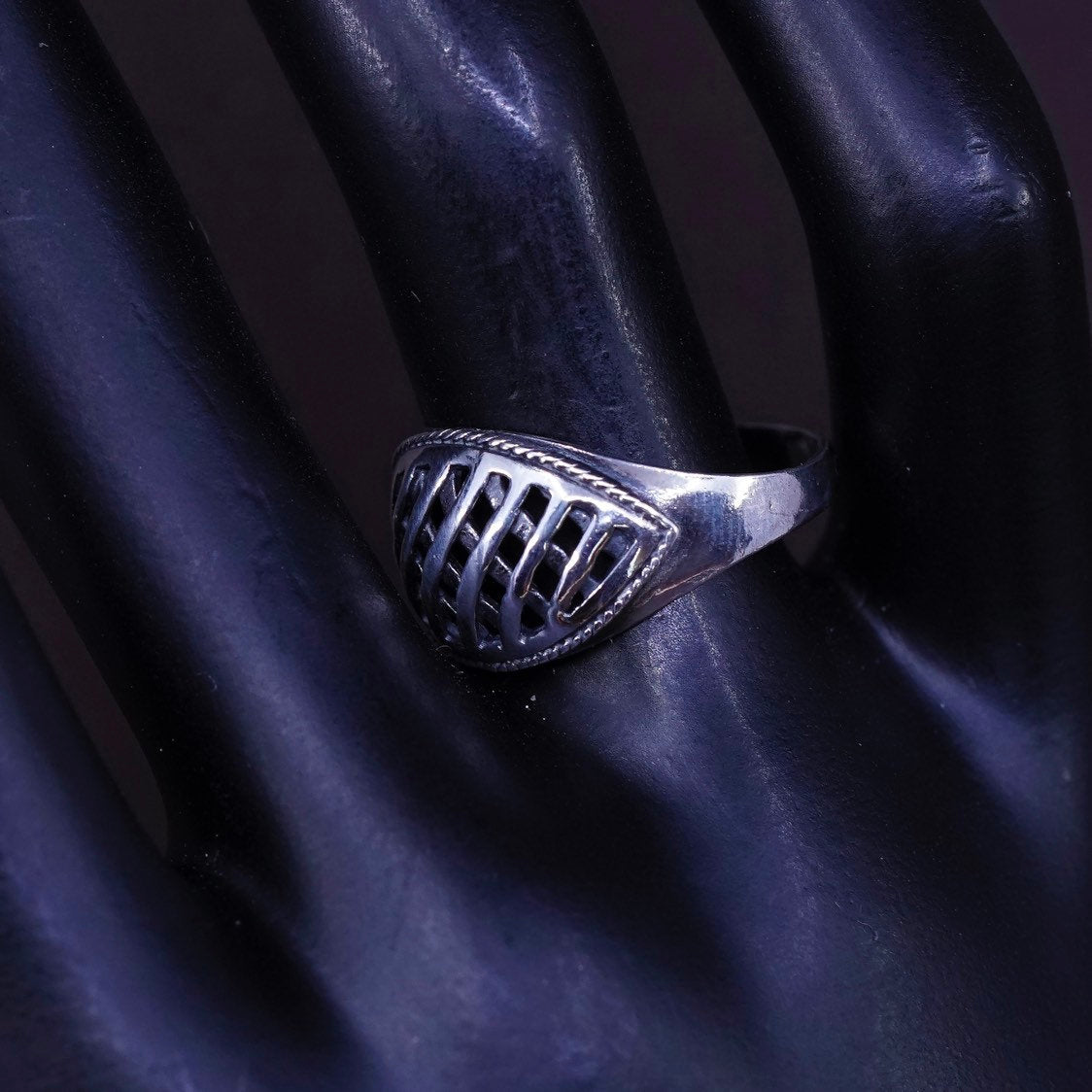sz 8, vtg Sterling silver handmade ring, southwestern 925 wavy band