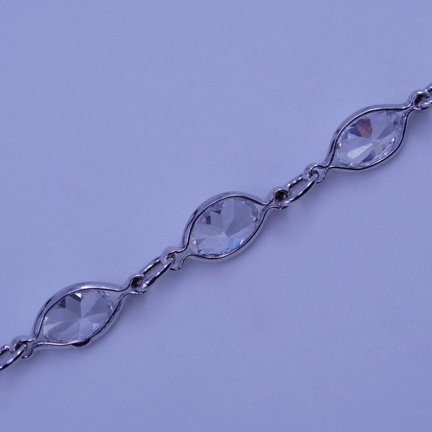 7”, Vintage Italy Sterling 925 silver bracelet chain with Cz inlay