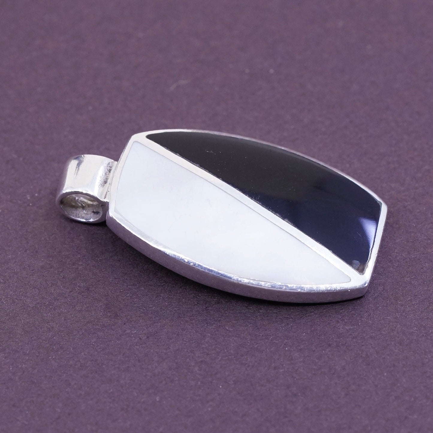 Vintage Sterling 925 silver pendant with obsidian and mother of pearl inlay