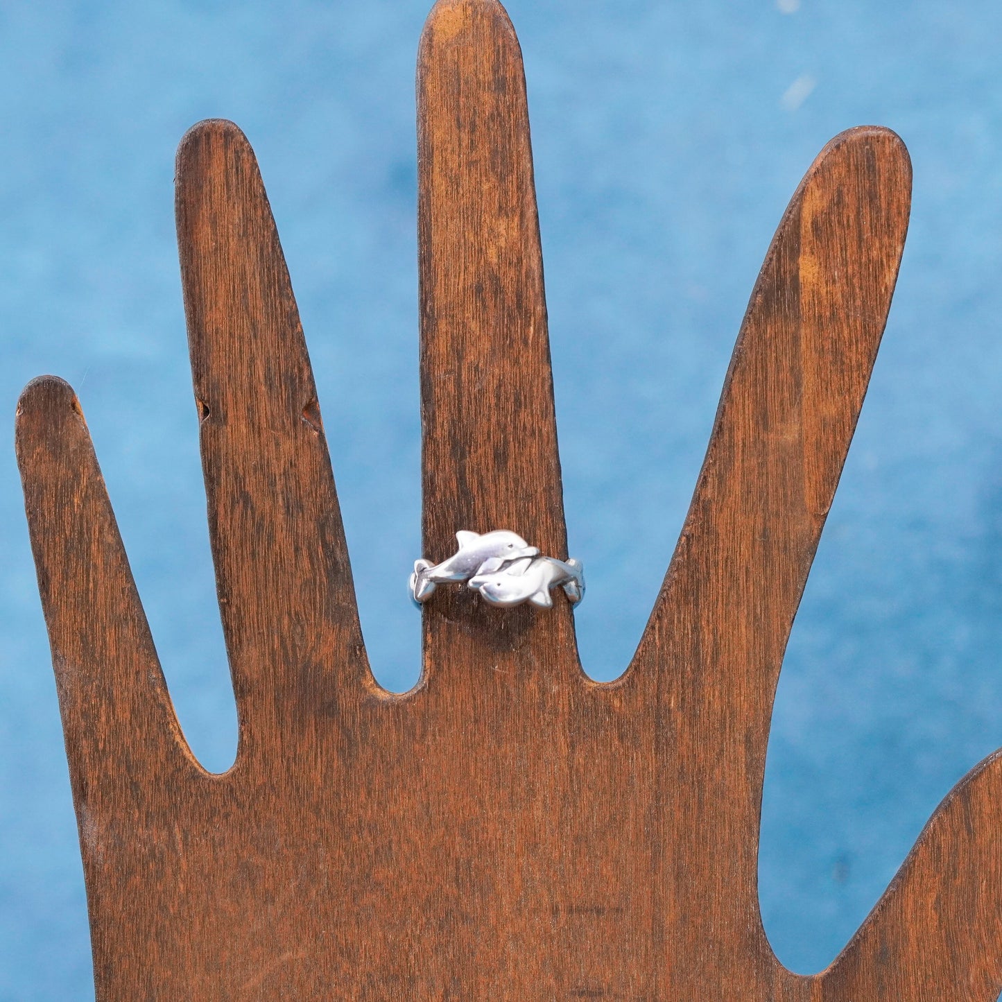 Size 6.5, retired James Avery sterling silver handmade ring, 925 dolphin band