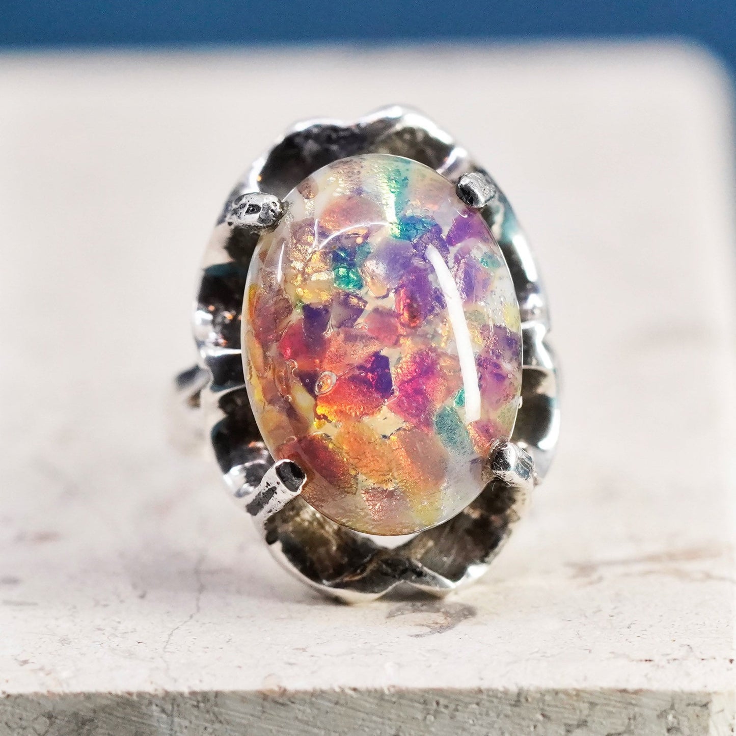 Size 6.75, vintage Mexico Sterling 925 silver handmade ring dragon foiled glass