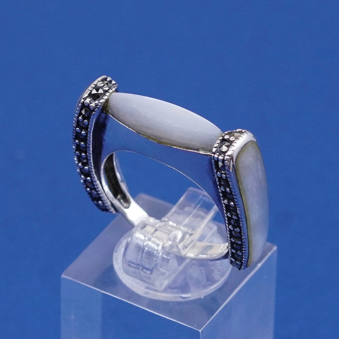 sz 8.5, vtg sterling silver handmade ring, 925 w/ mother of pearl N marcasite