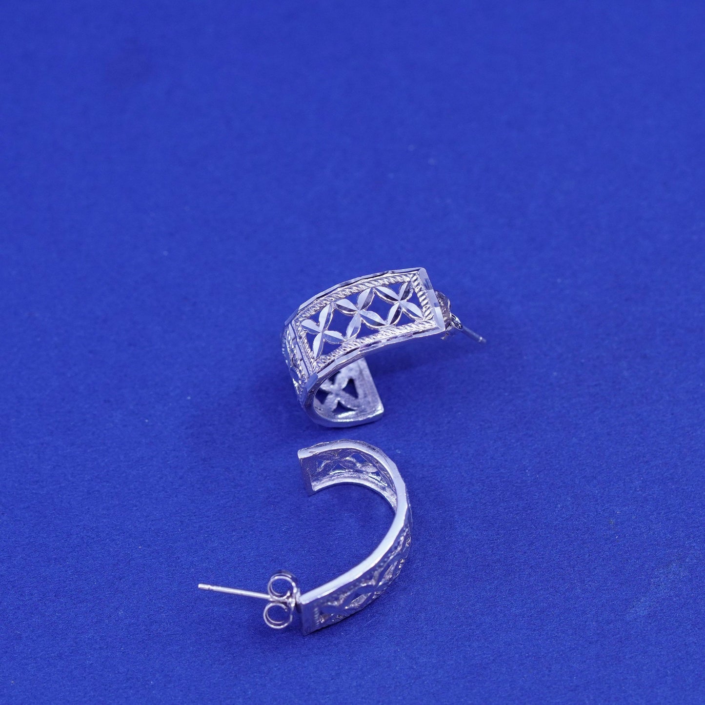 0.75”, vintage Sterling silver handmade earrings, 925 textured hoops, Huggies