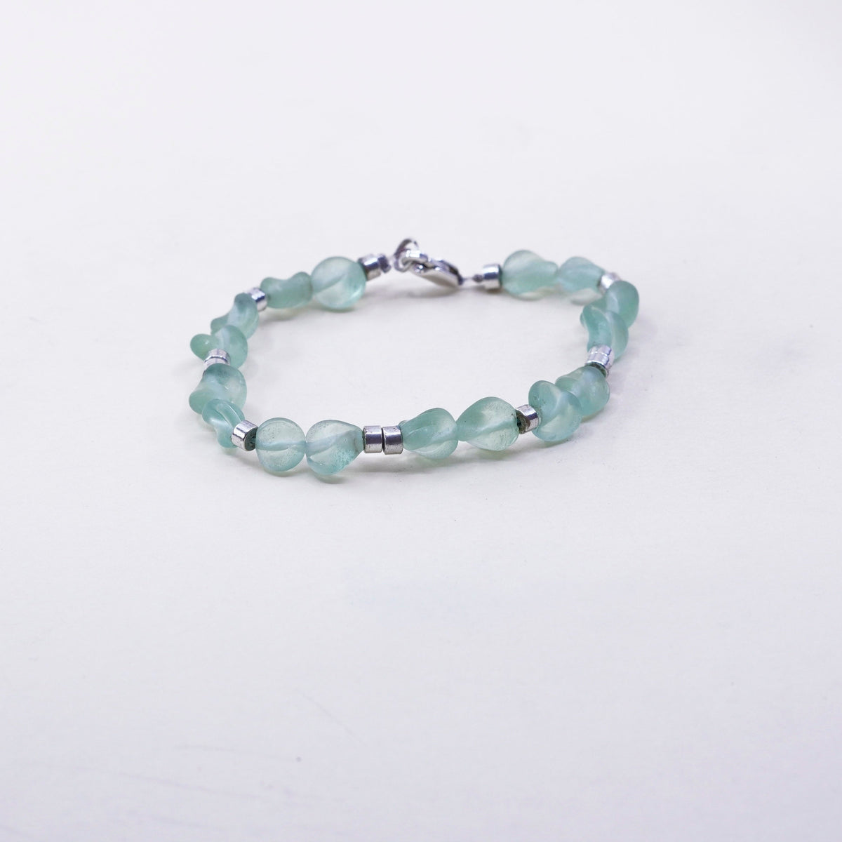 6.75”, vtg 925 Sterling silver handmade bracelet with sea washed glass nugget
