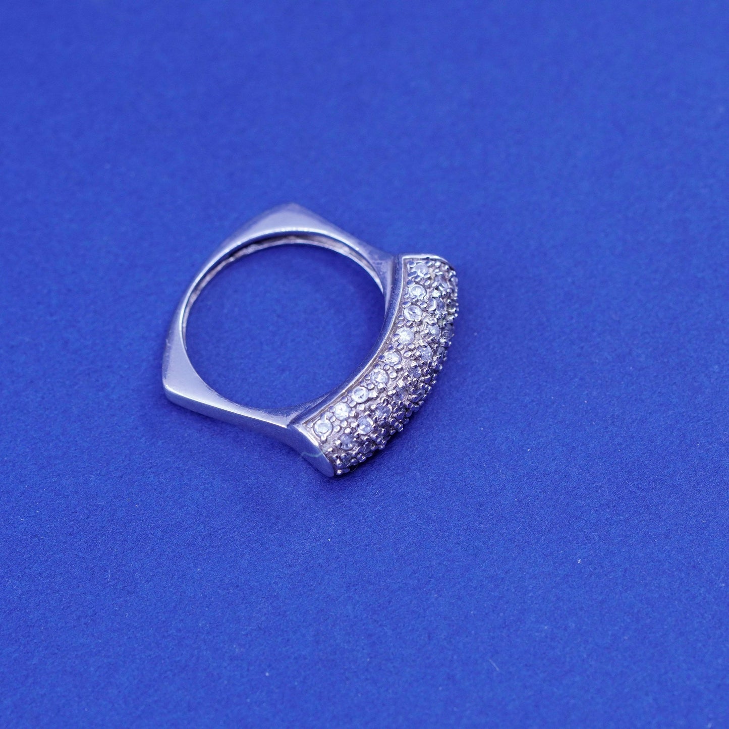 Size 7.75, vintage sterling silver ring with cluster Cz, statement band