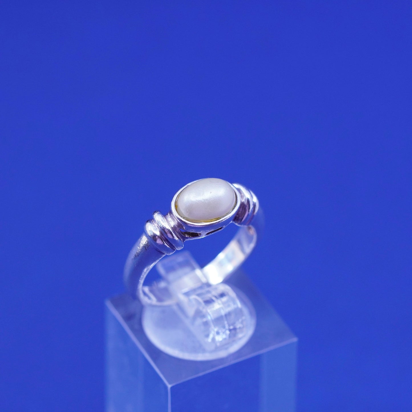 Size 7, vintage sterling 925 silver statement ring band with pearl