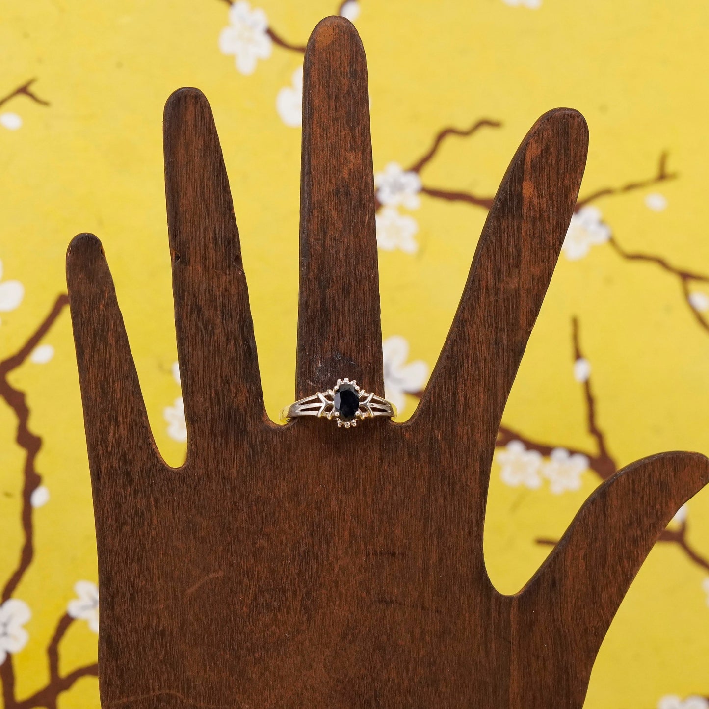Size 9.5, vintage Sterling 925 silver handmade ring with sapphire