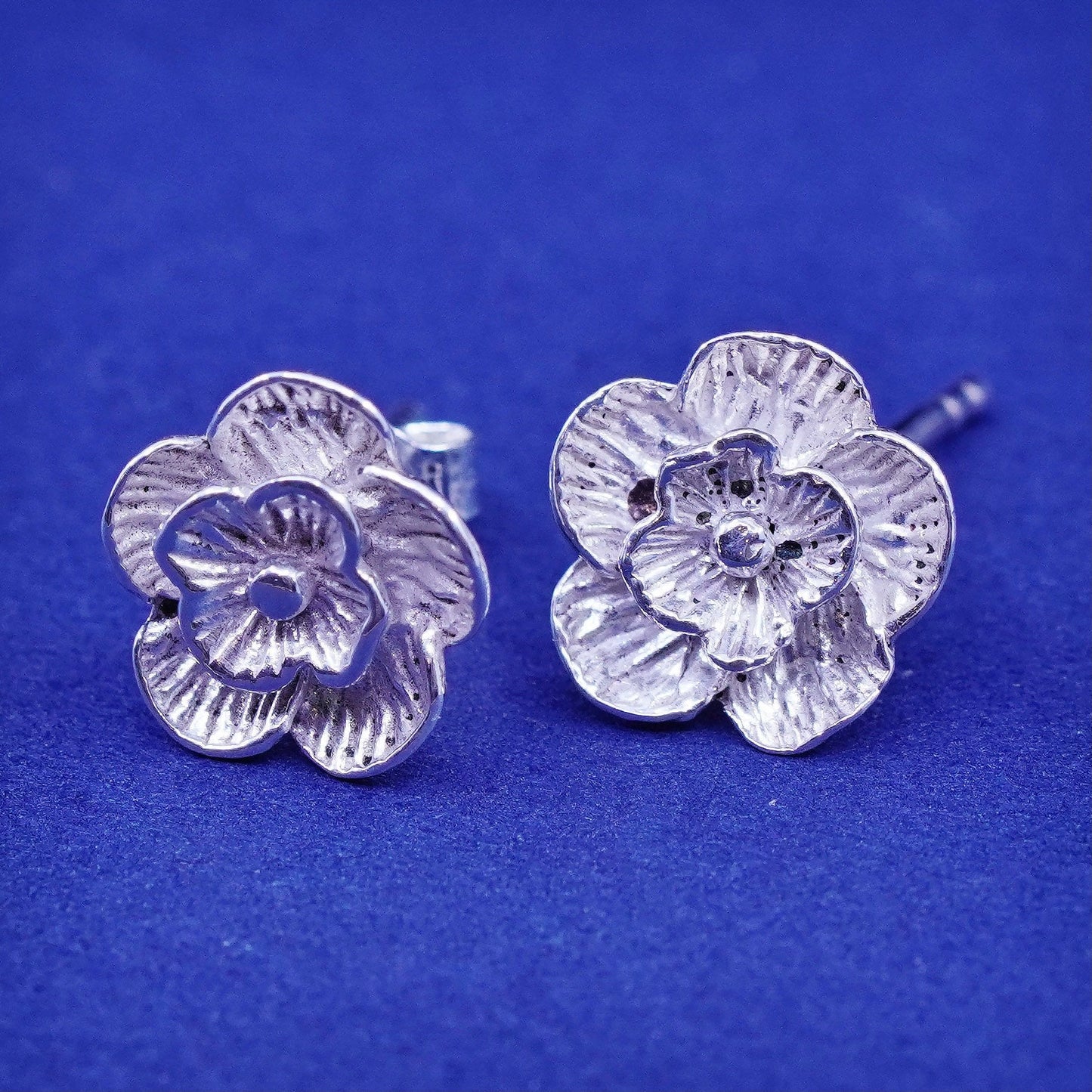 Vintage Sterling silver handmade earrings, 925 flower studs