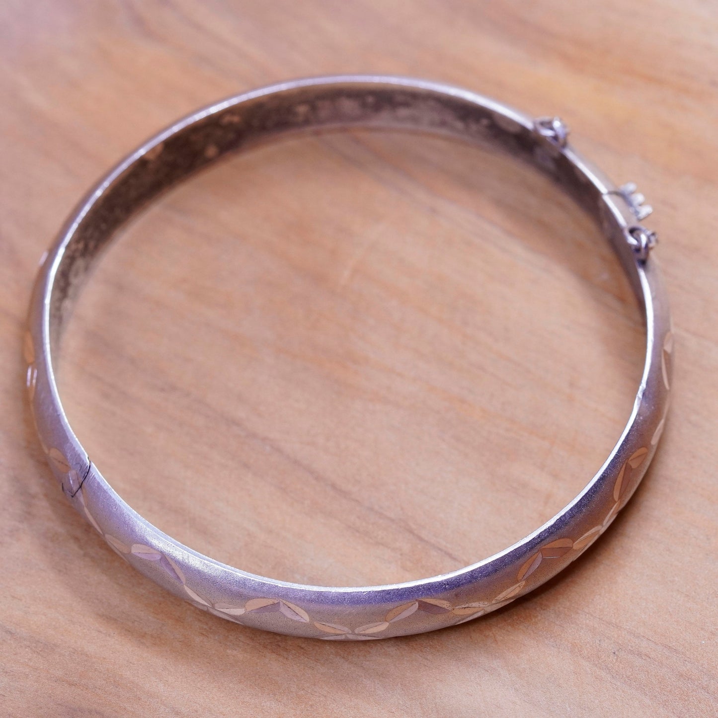 7.25”, Vintage Sterling silver handmade bracelet, 925 textured hinged bangle