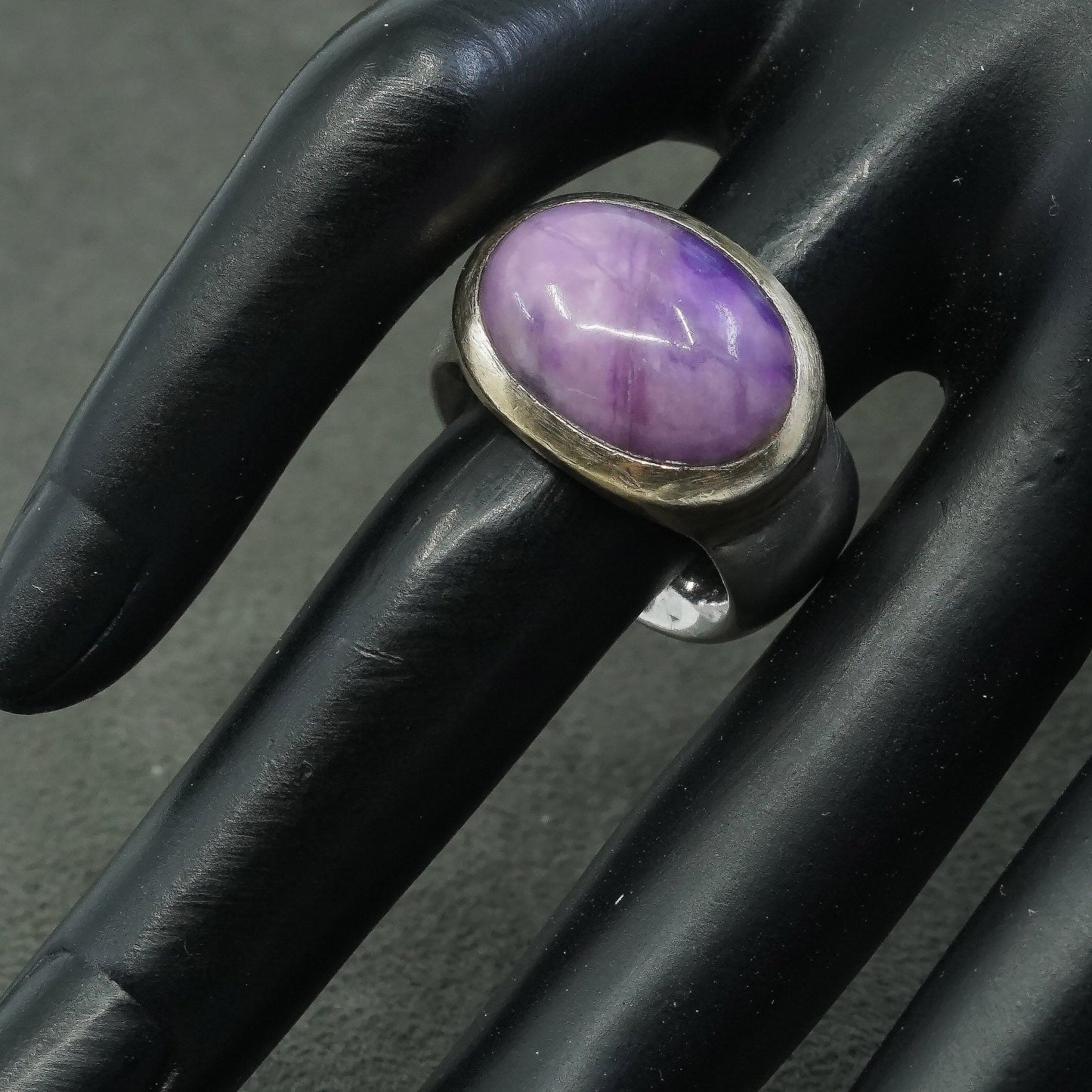 sz 7, vtg handmade Sterling silver ring, 925 statement ring w/ oval Charoite