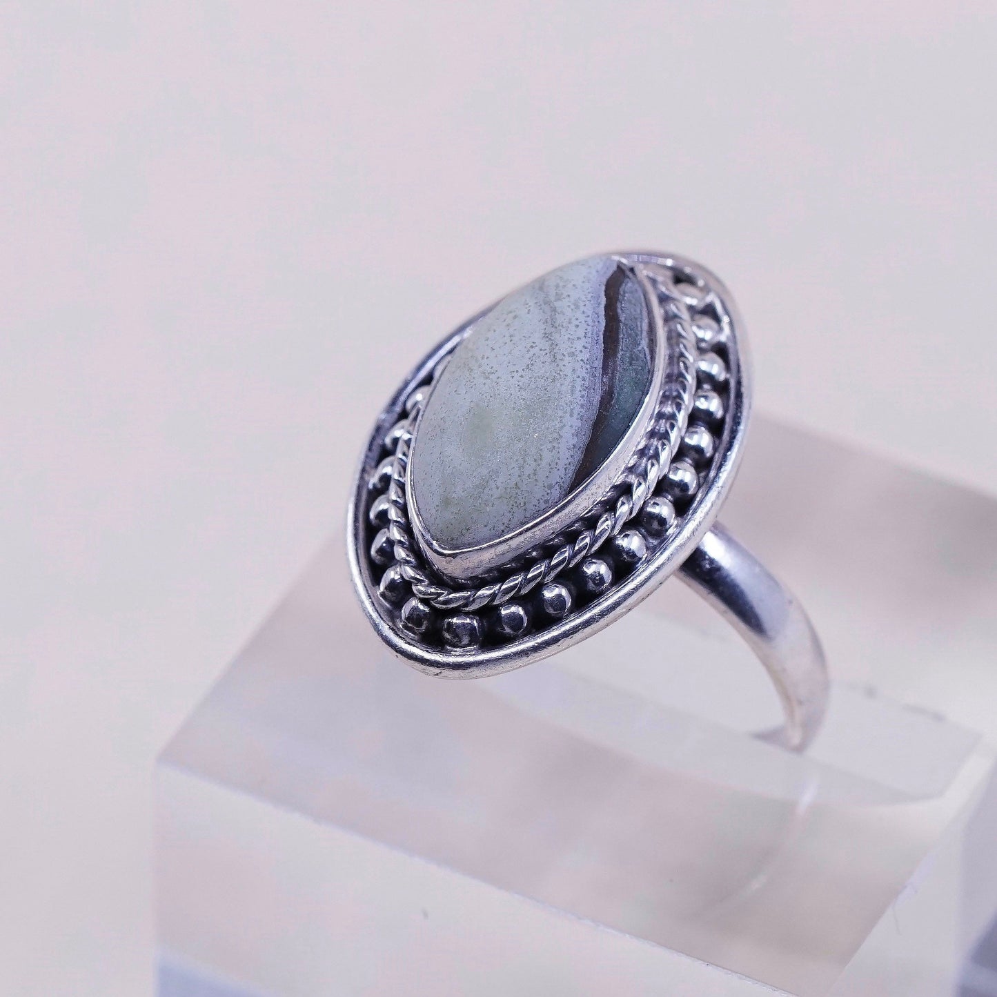 Size 7.5, vtg Southwestern sterling 925 silver handmade ring w/ agate N beads