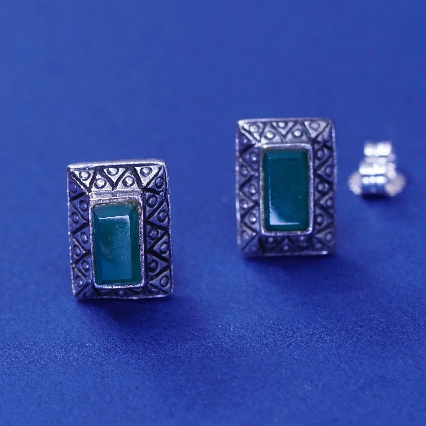 Vintage sterling silver handmade earrings, 925 studs with emerald and beads