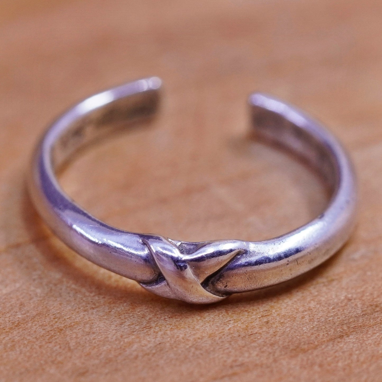 Size 3, vintage Sterling silver prayer ring, 925 open band with cross