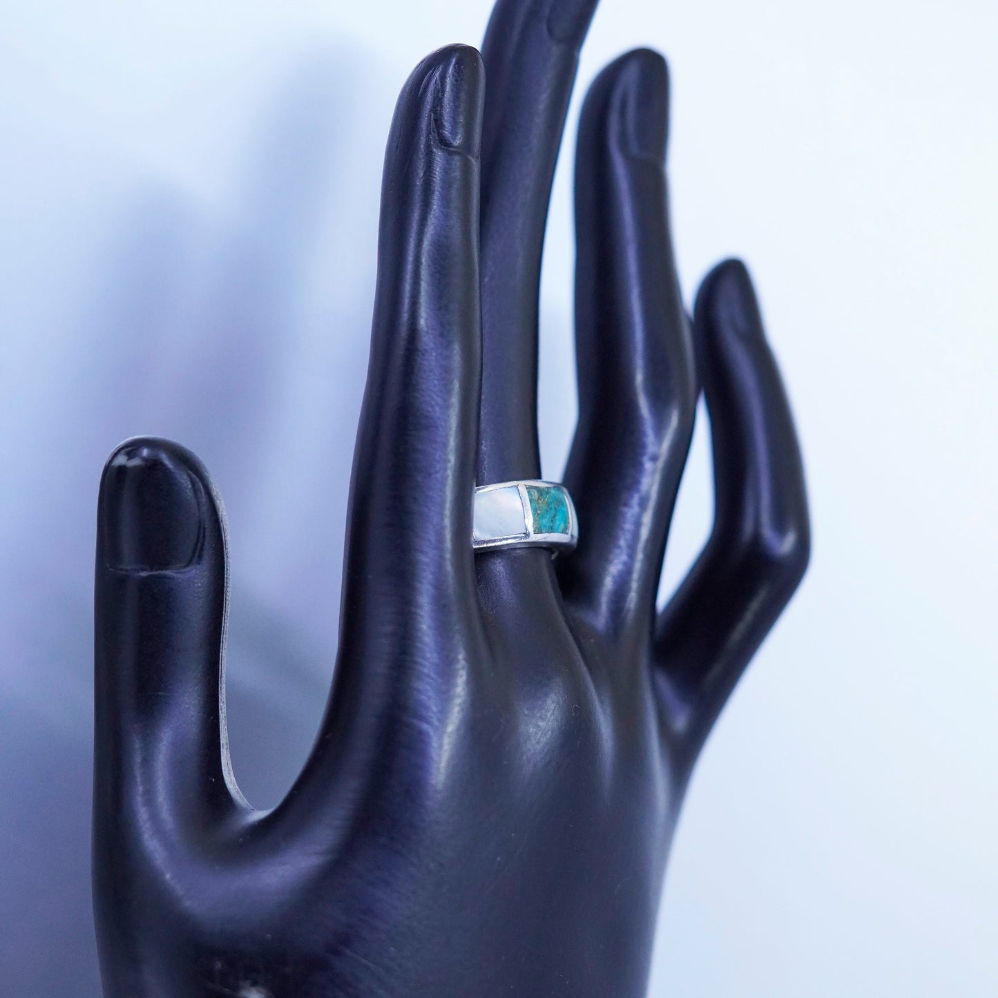 Size 5.5, Native American navajo Sterling 925 silver band ring turquoise mop