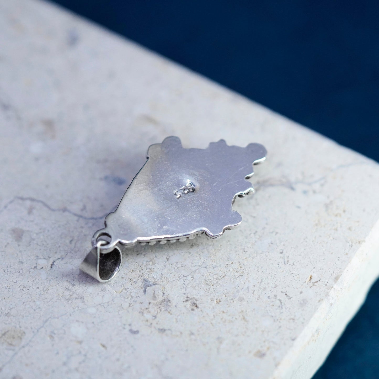 Vintage Sterling silver handmade pendant, 925 bali teardrop with lapis lazuli