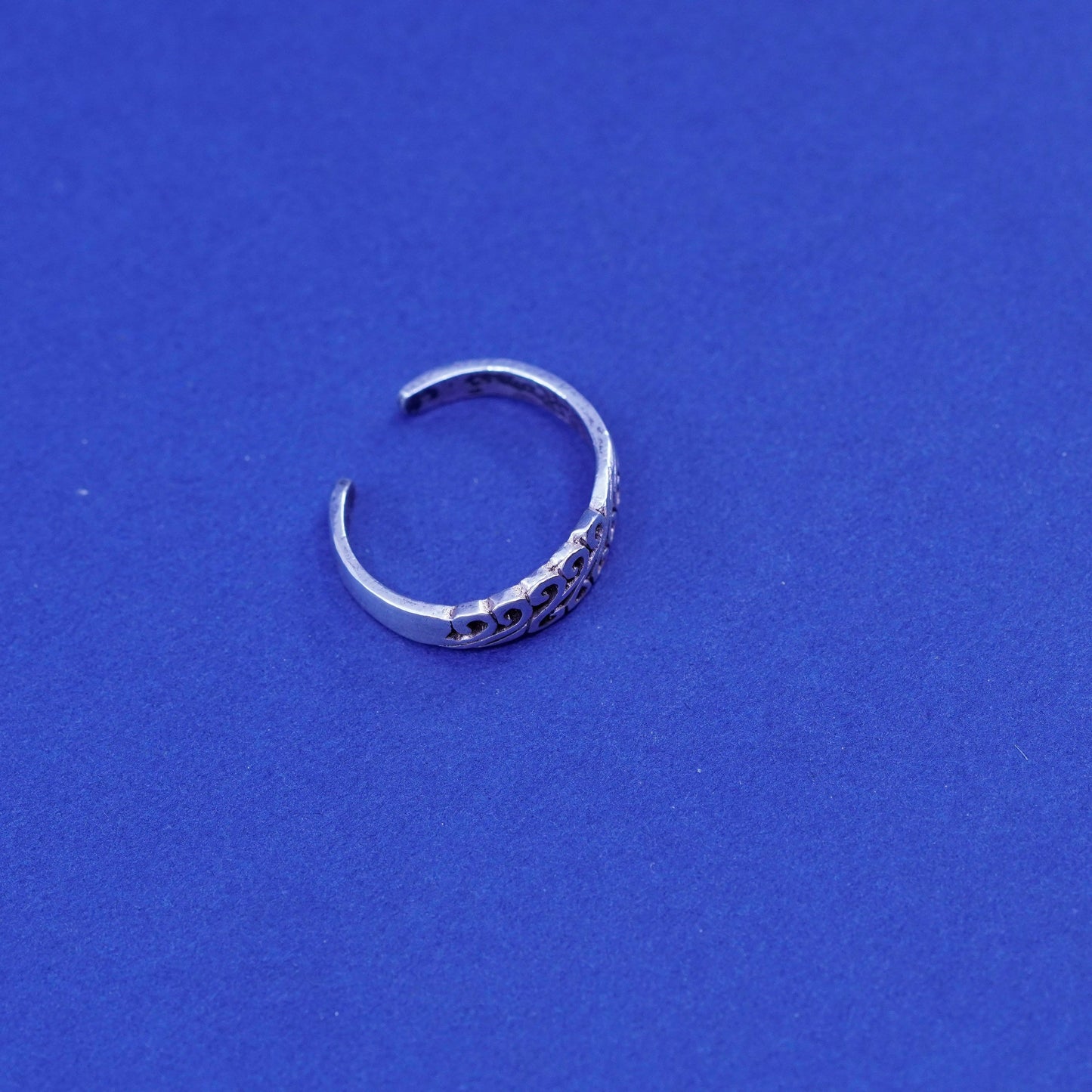 Size 4, vintage Sterling silver handmade ring, 925 filigree open band