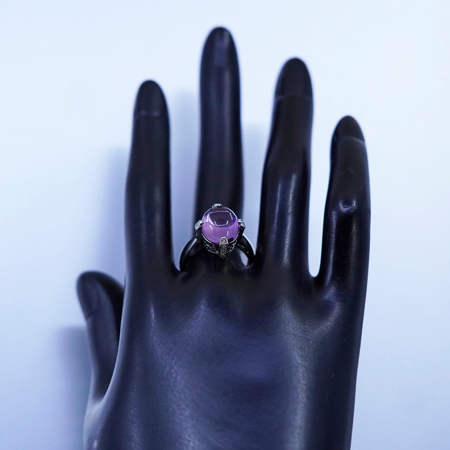 Size 7, vintage Sterling 925 silver handmade ring with amethyst and diamond