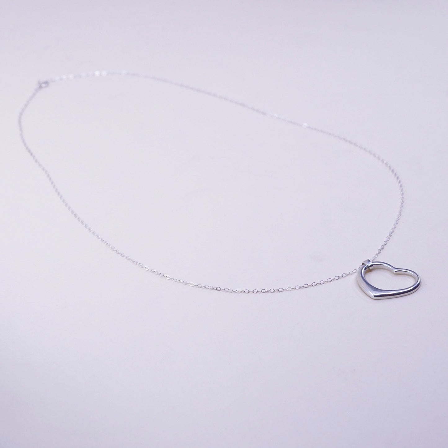 22”, Vintage sterling silver circle chain with heart pendant
