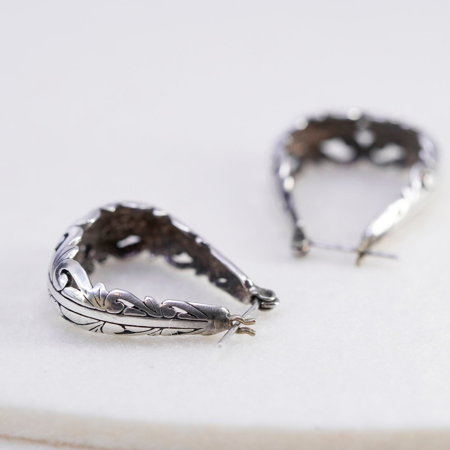 0.75”, vintage Jezlaine Sterling silver filigree hoop earrings, 925 huggie