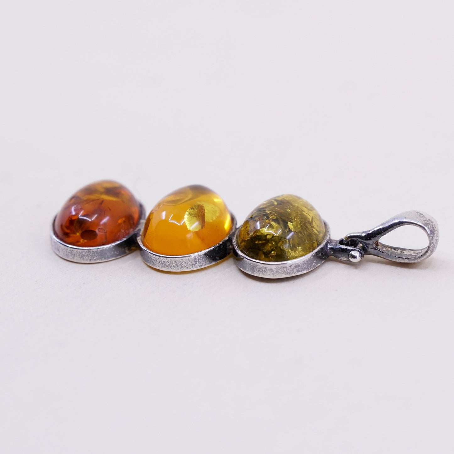 Vintage sterling 925 silver handmade pendant with oval amber