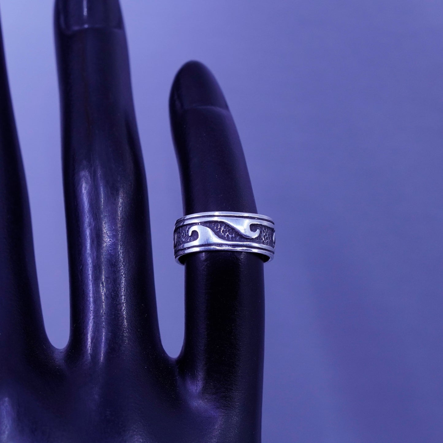 Size 3, southwestern Sterling 925 silver handmade ring, wavy wave open band