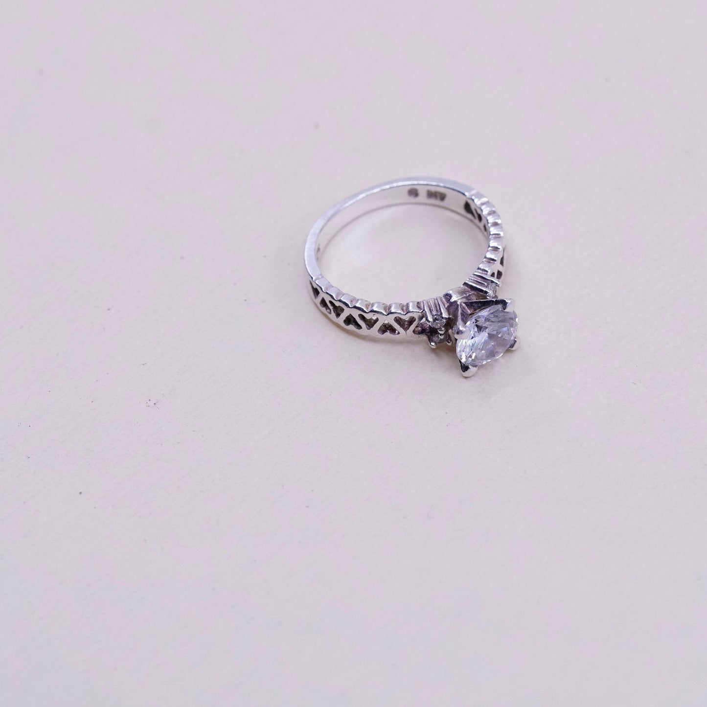 Size 6, vtg handmade Sterling 925 silver Statement ring w/ round Cz and heart