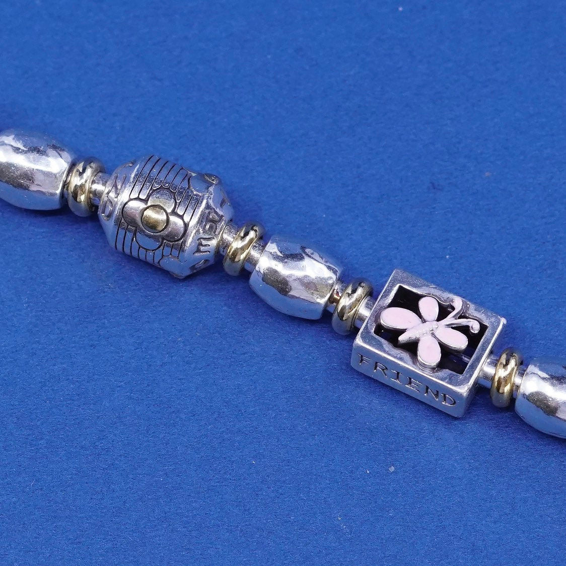 6.25+1”, vtg Brighton B Silver Tone bracelet, with heart charm “sister, mother