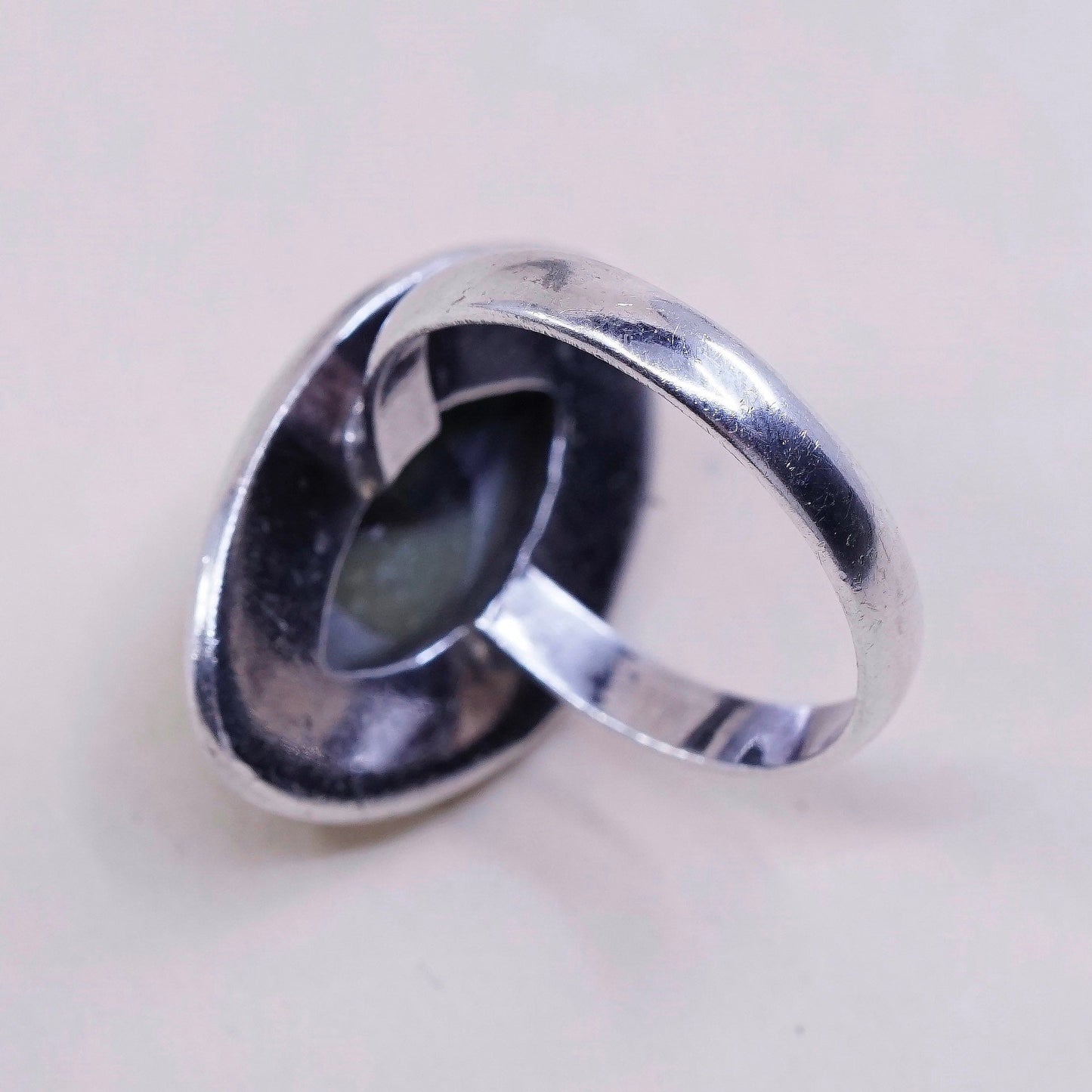 Size 7.5, vtg Southwestern sterling 925 silver handmade ring w/ agate N beads