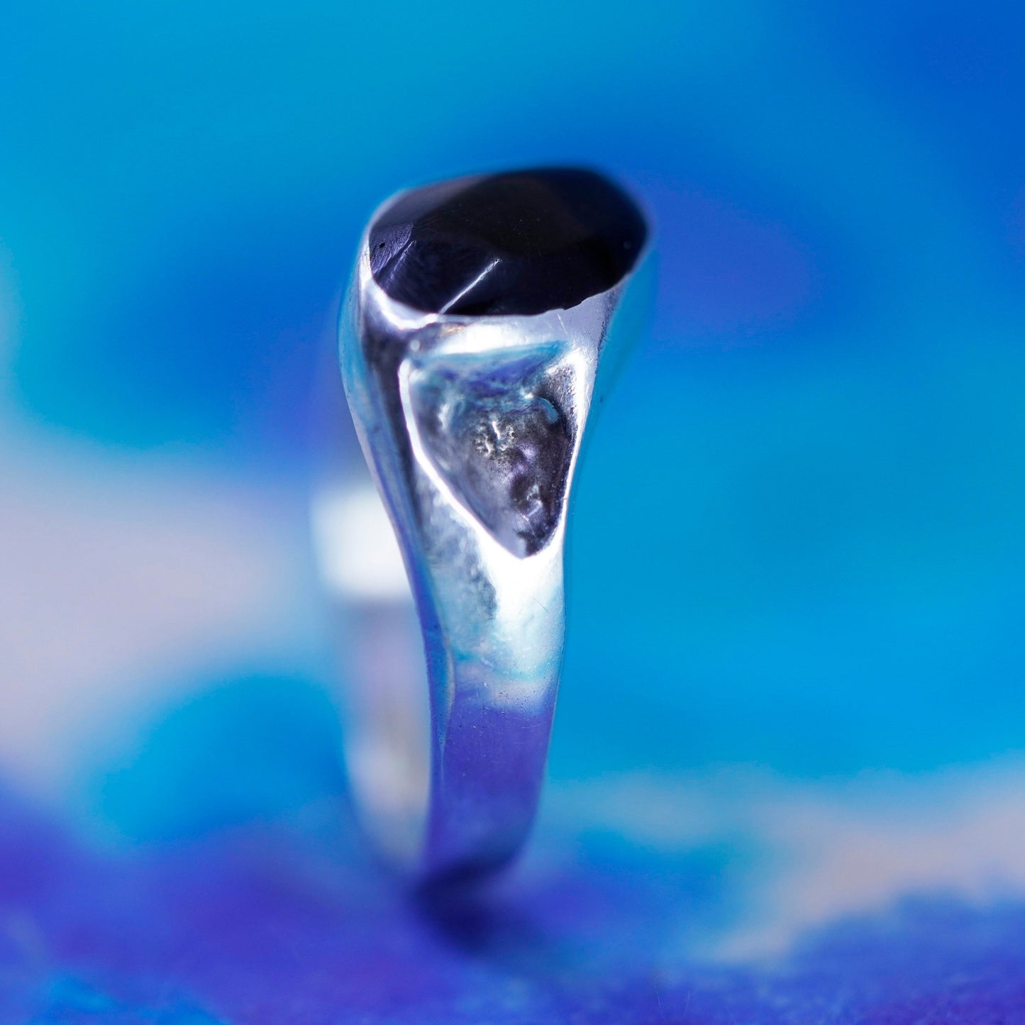 Size 5.5, vintage Sterling 925 silver handmade ring with black onyx
