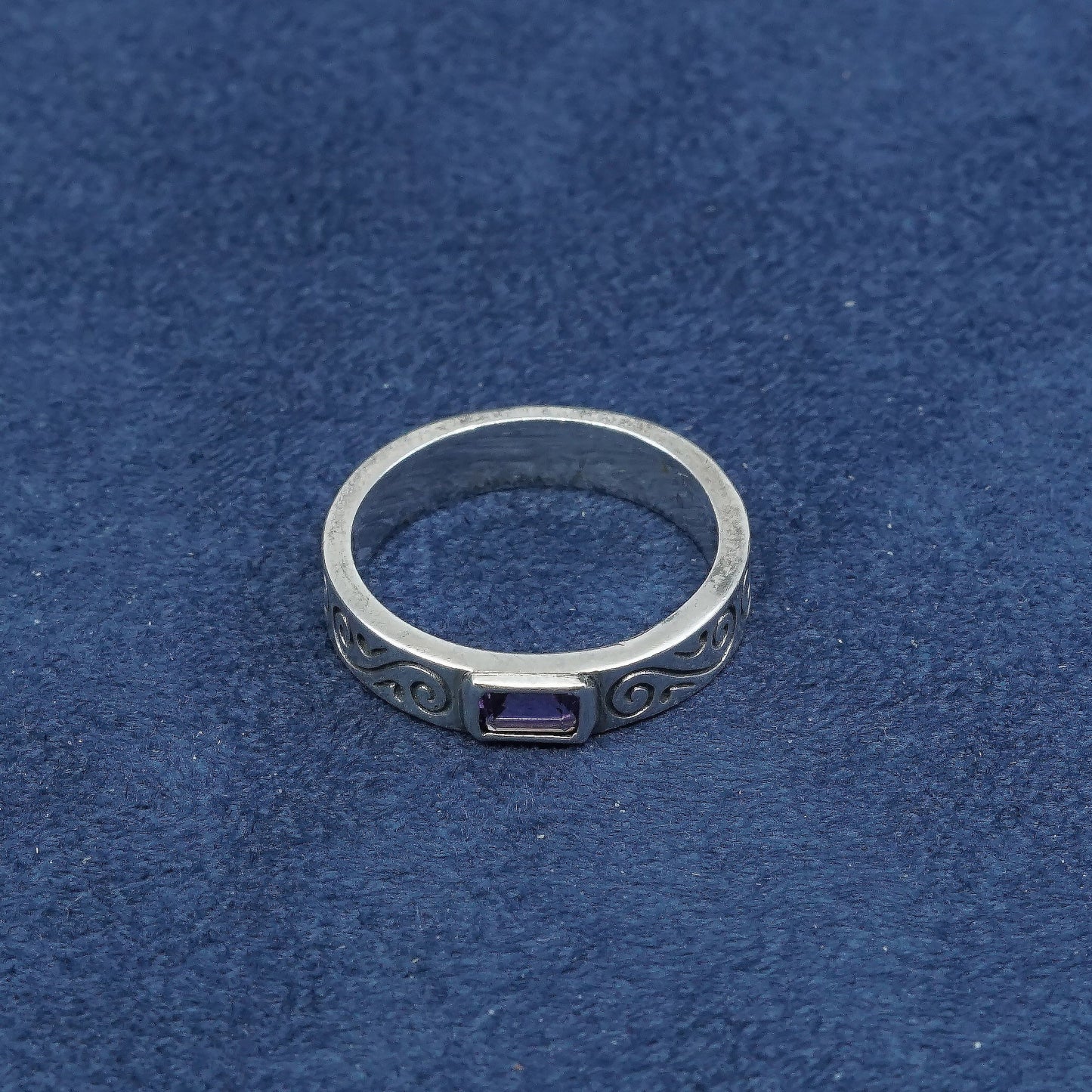 sz 8.25, vtg Sterling silver handmade ring, 925 w/ amethyst band
