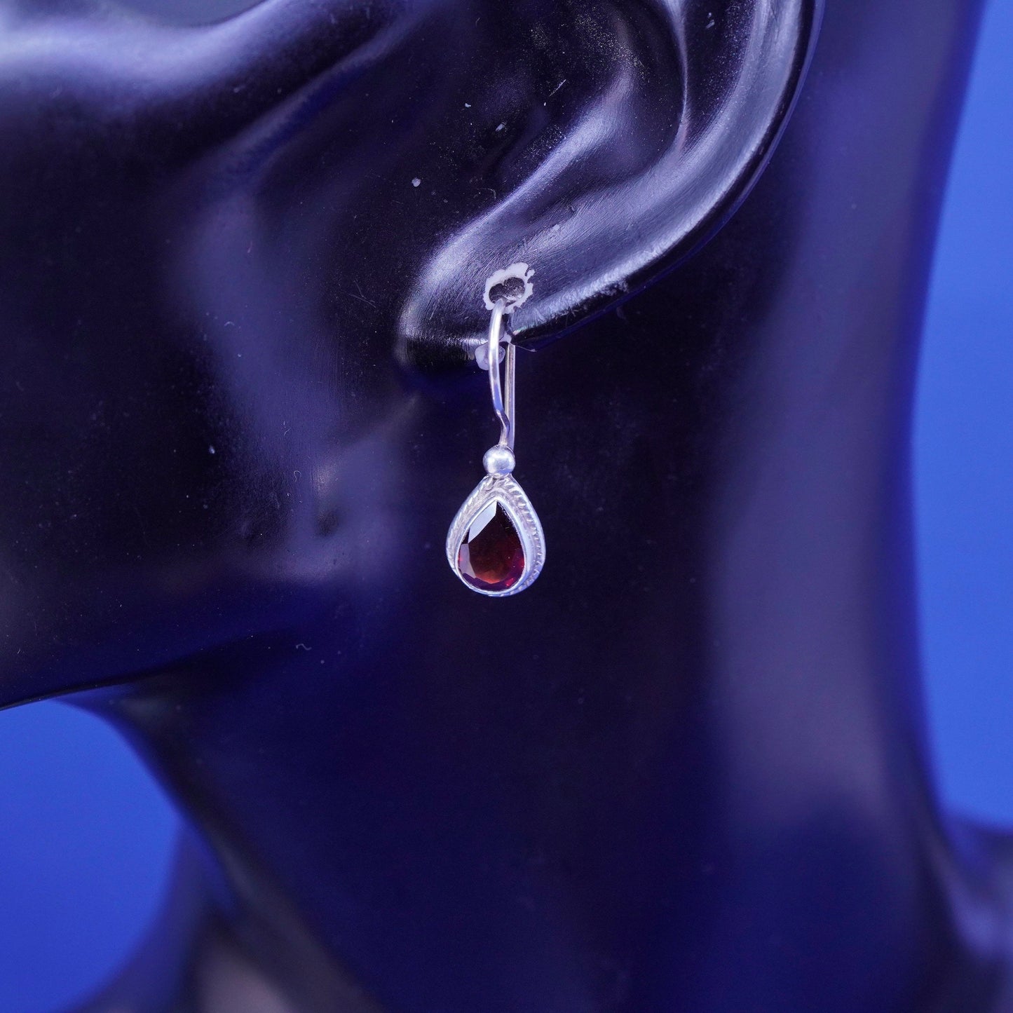 Vintage Sterling 925 silver handmade earrings with teardrop Ruby and rope