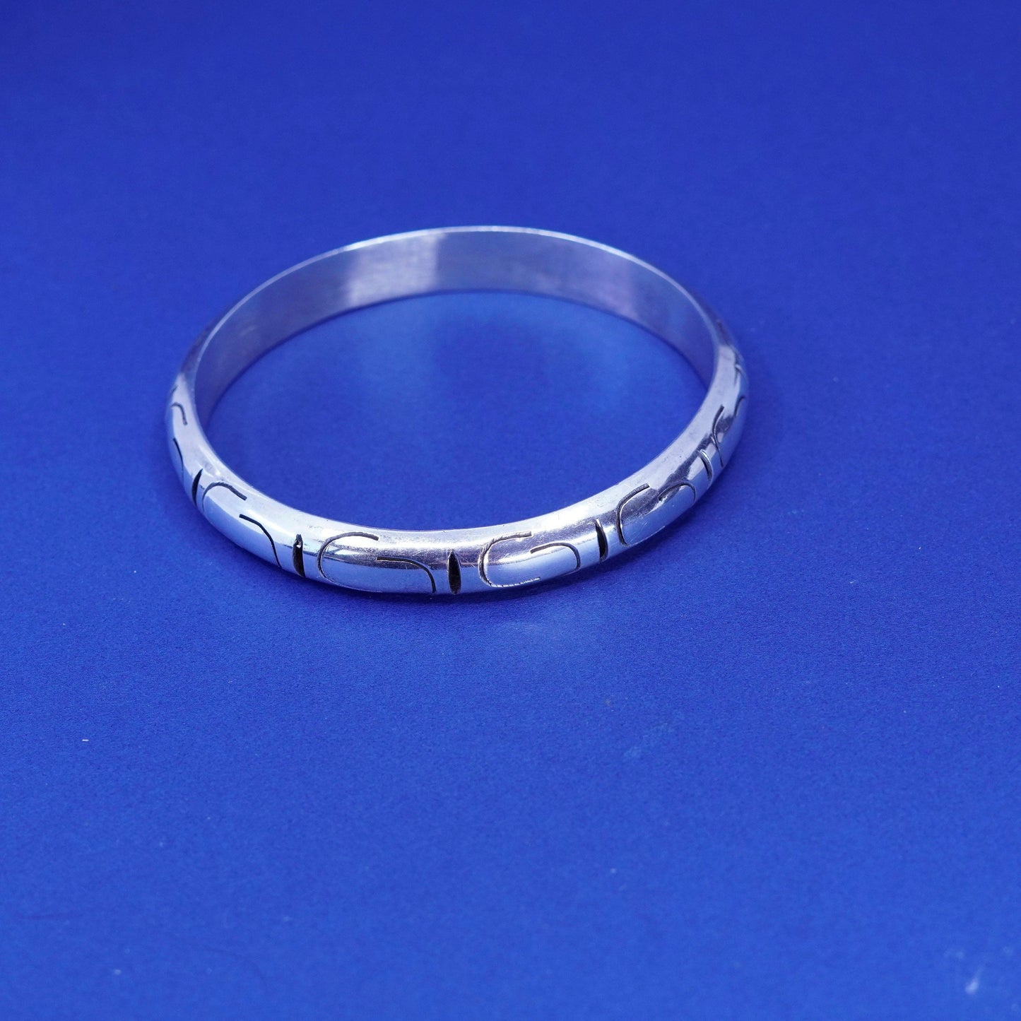 8.25”, vintage Taxco sterling silver handmade bracelet, 925 textured bangle