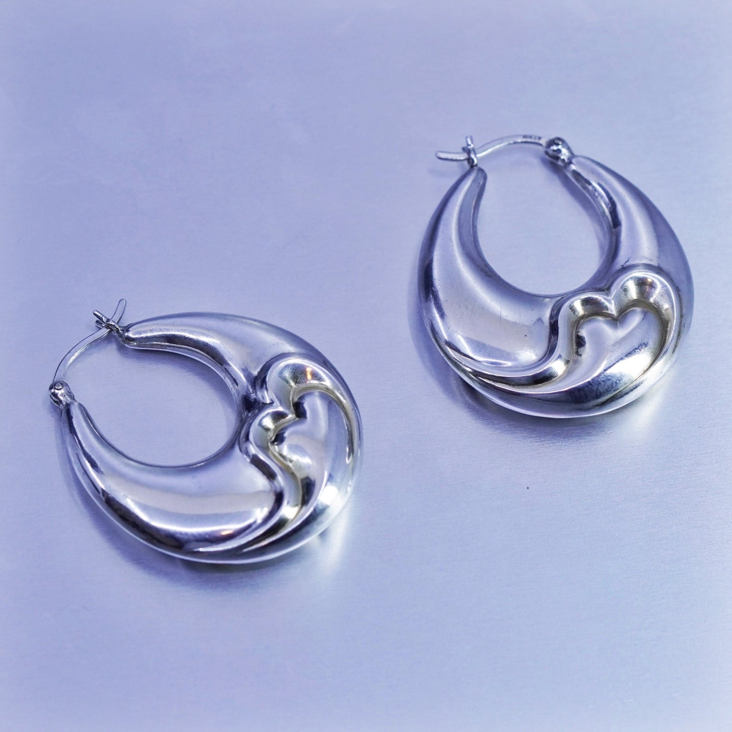 1.25”, vintage Sterling silver handmade earrings, puffy 925 ribbed hoops heart