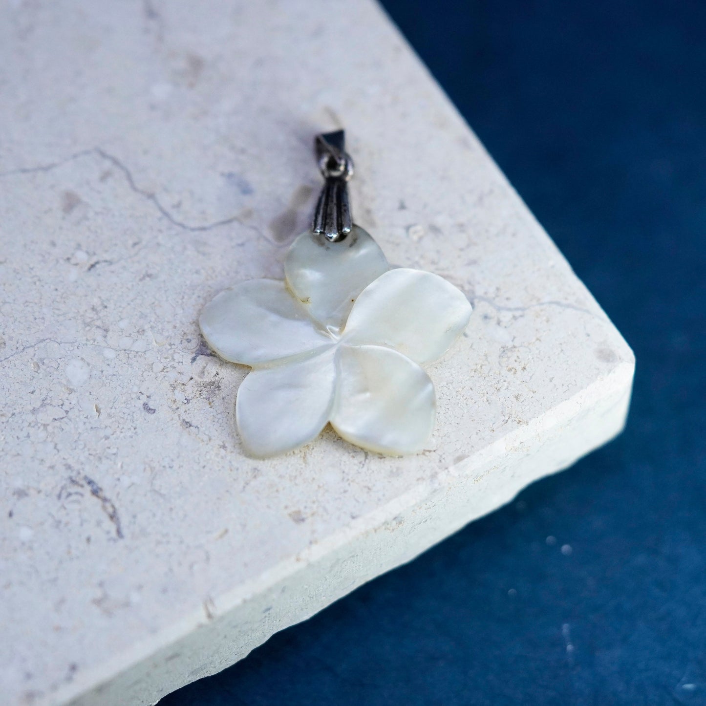Vintage Sterling silver handmade pendant, 925 flower mother of pearl charm