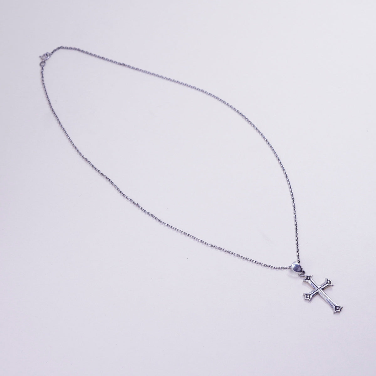 18”, Vintage sterling silver flatten circle link chain cross pendant, necklace