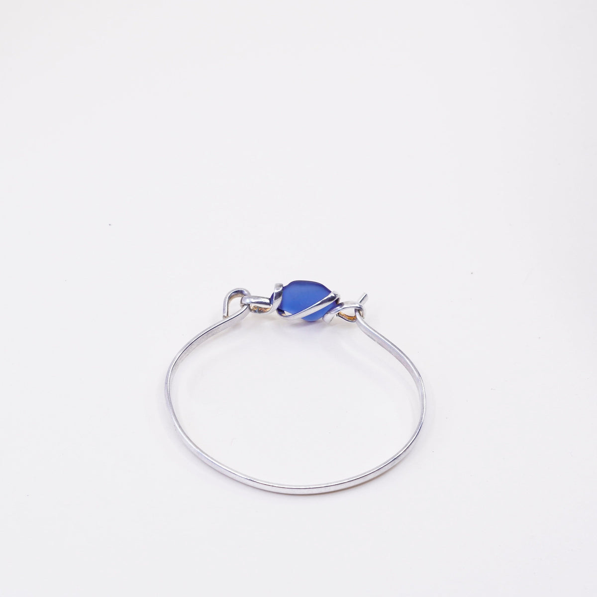 6.25”, Vintage sterling 925 silver hinged bangle bracelet with turquoise inlay