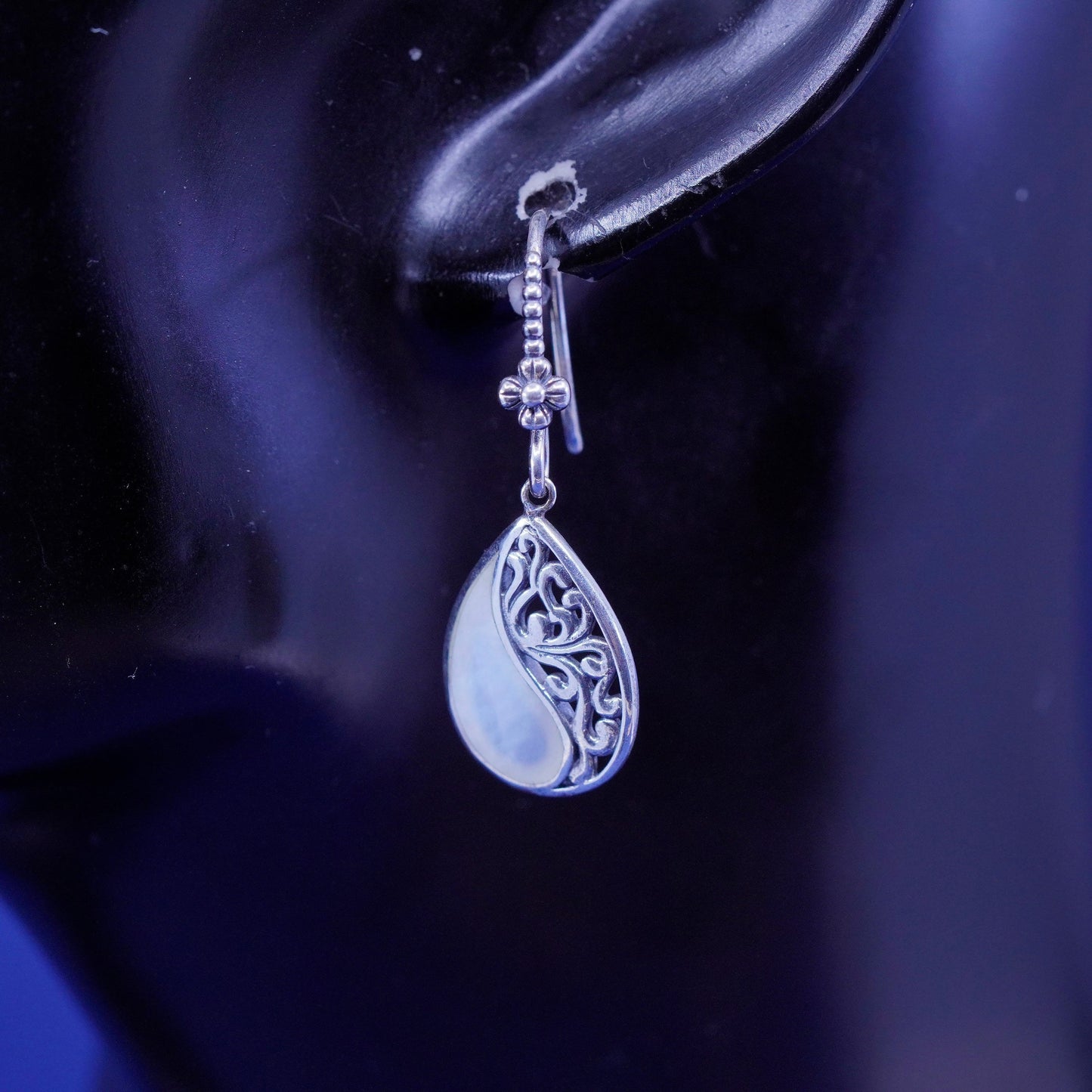 Baroni Sterling 925 silver teardrop filigree earrings w/ mother of pearl