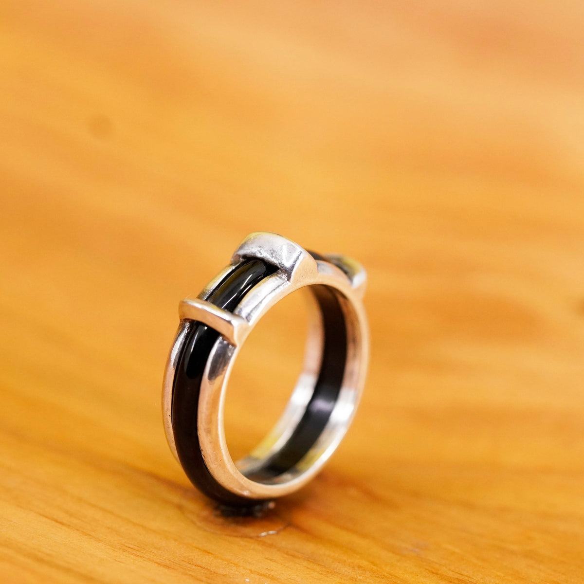 Size 7, vintage Sterling 925 silver handmade stackable band ring with obsidian