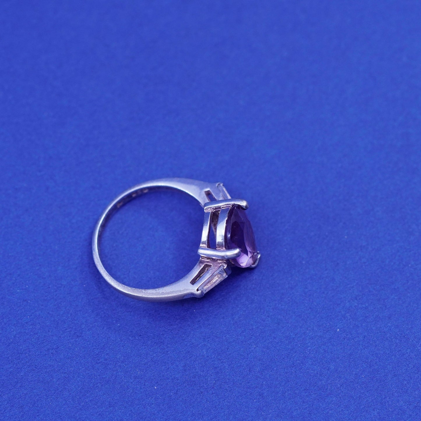 Size 7, vintage Sterling silver handmade ring, 925 band with teardrop amethyst