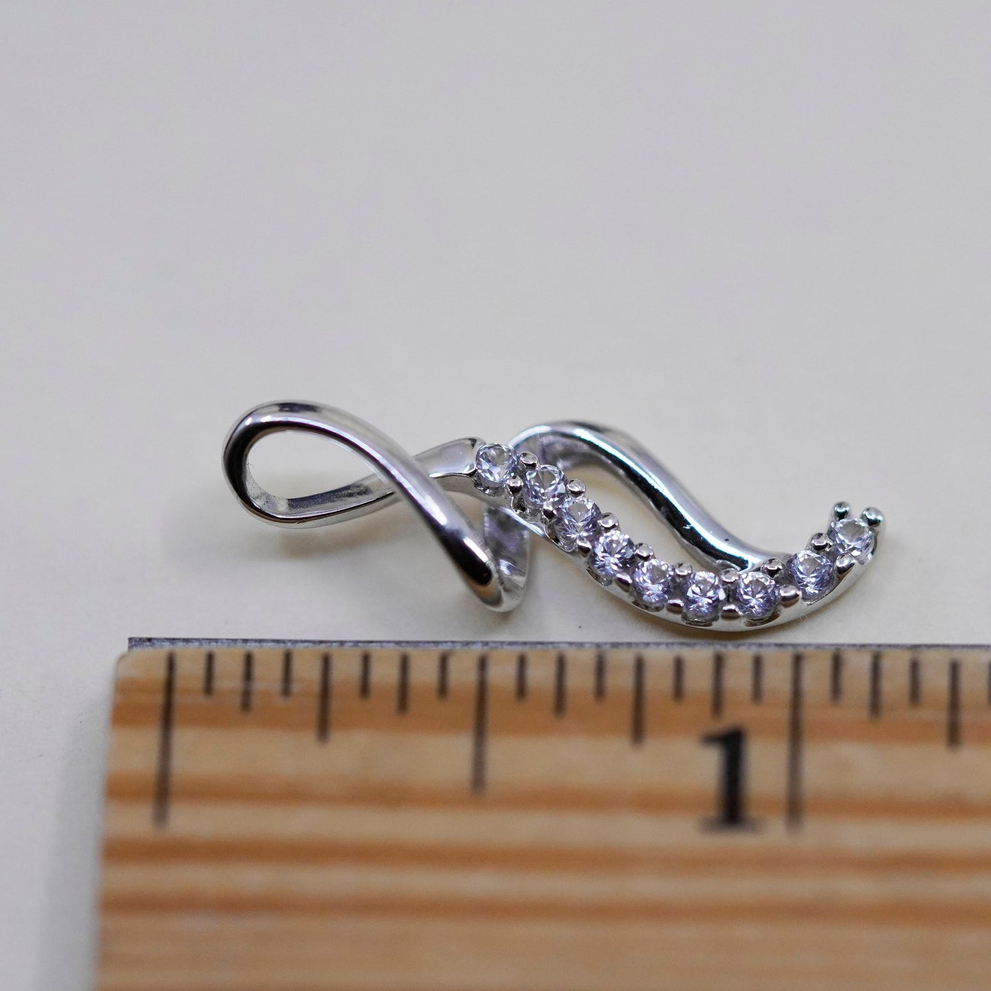 Vintage sterling 925 silver with cz pendant