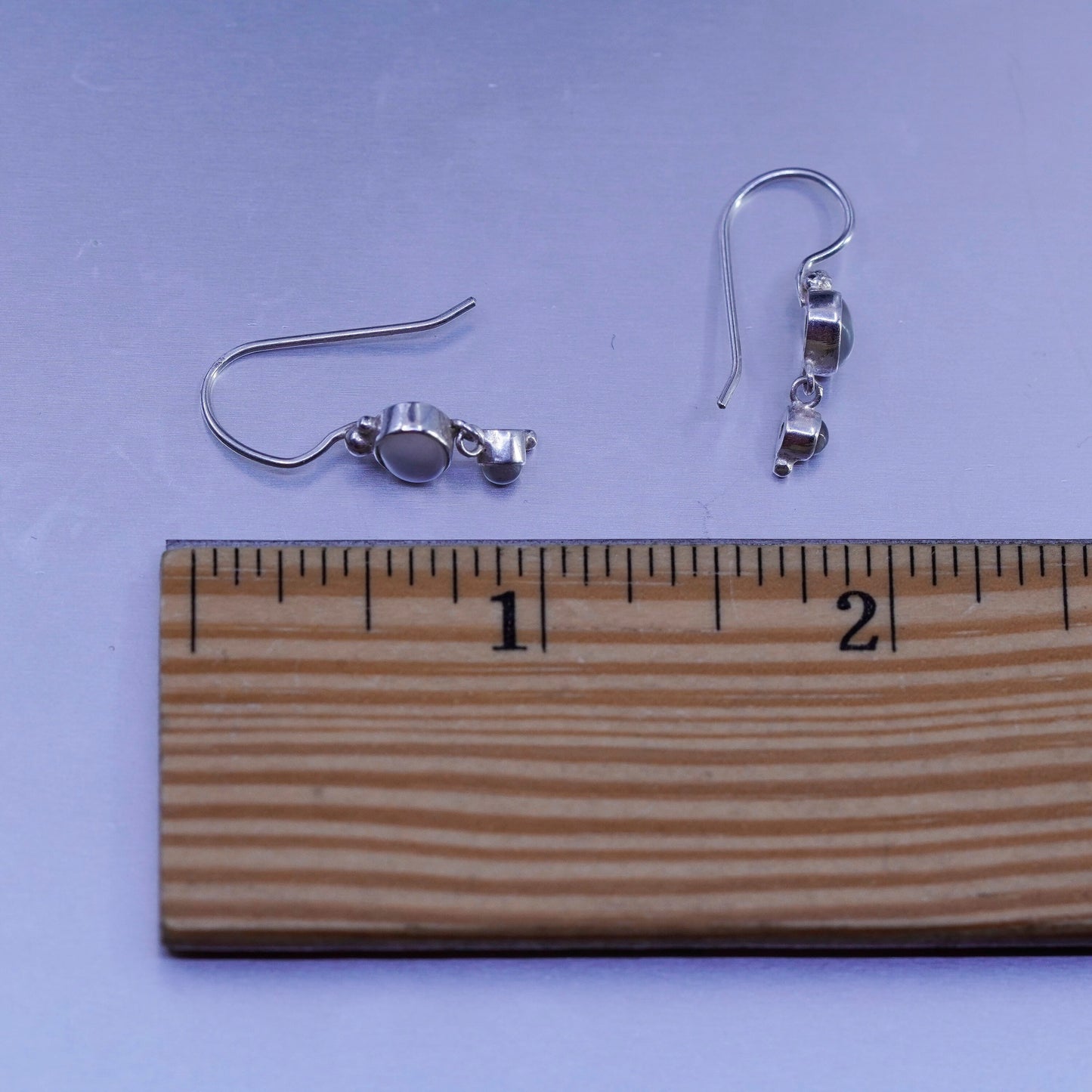 Vintage Sterling 925 silver earrings with oval clear cats eye