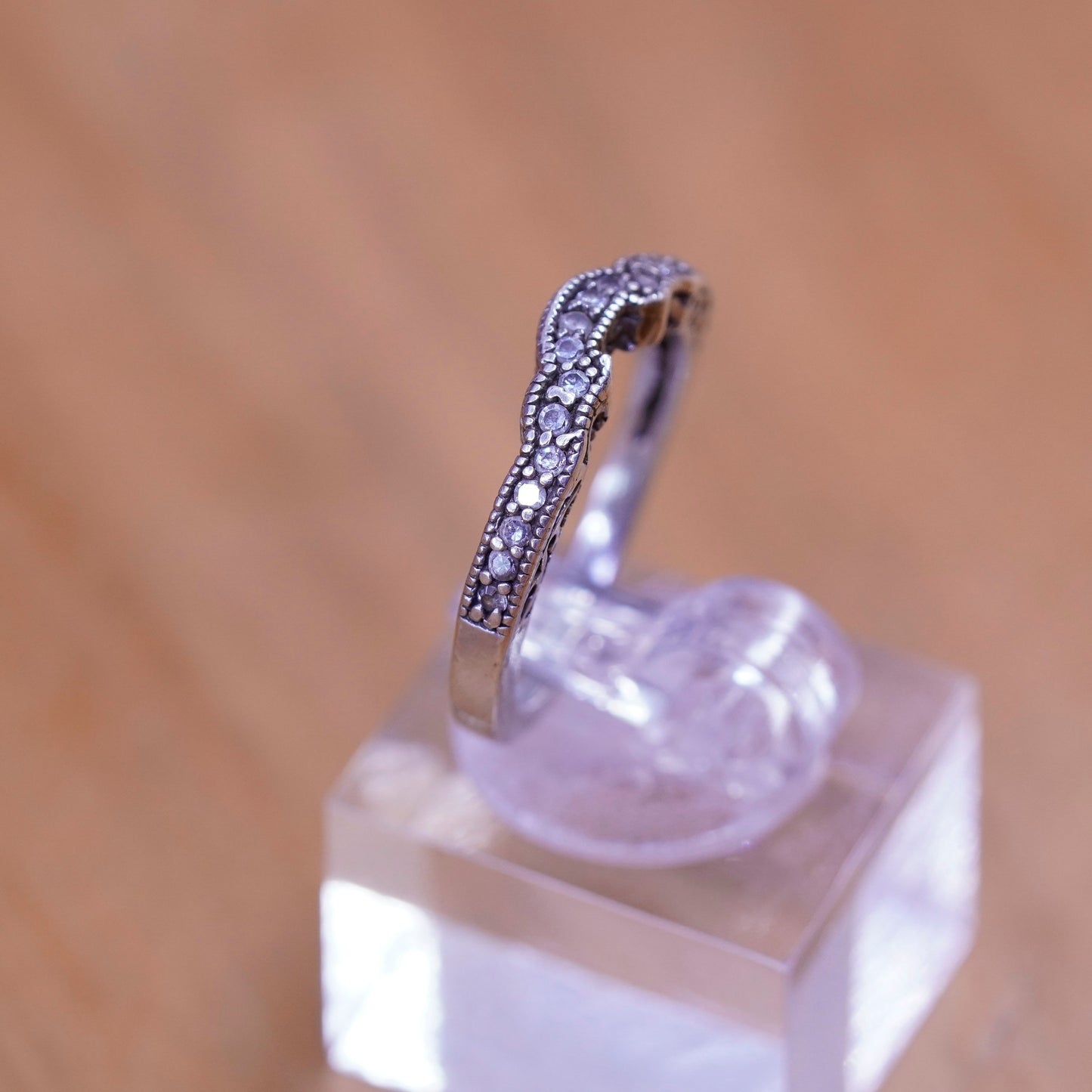 Size 6, vintage Sterling 925 silver wedding band ring with clear crystal