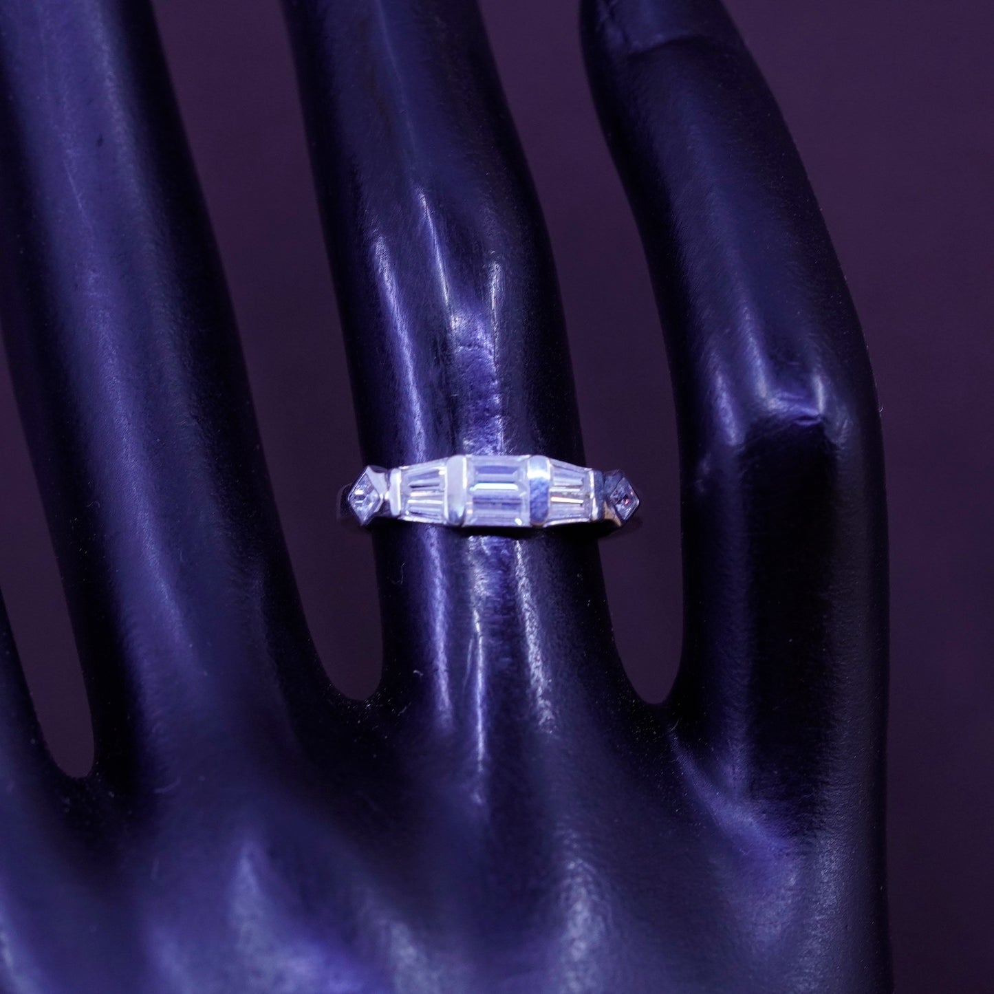 Size 5, vintage Sterling silver ring, 925 band with cz