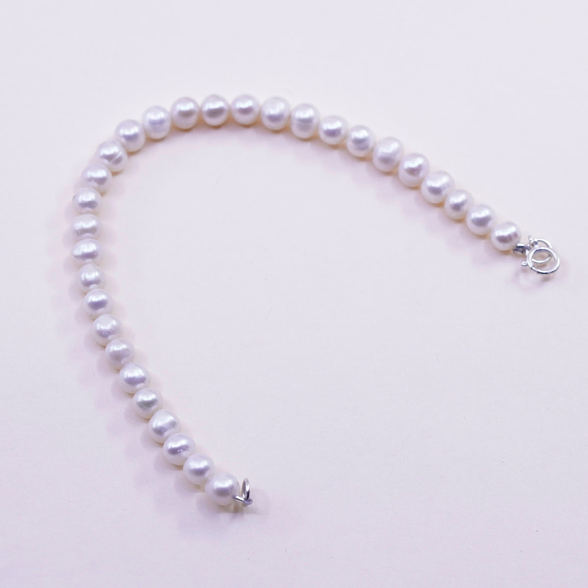 7.25”, Vintage handmade bracelet, freshwater pearl beads with 925 silver clasp