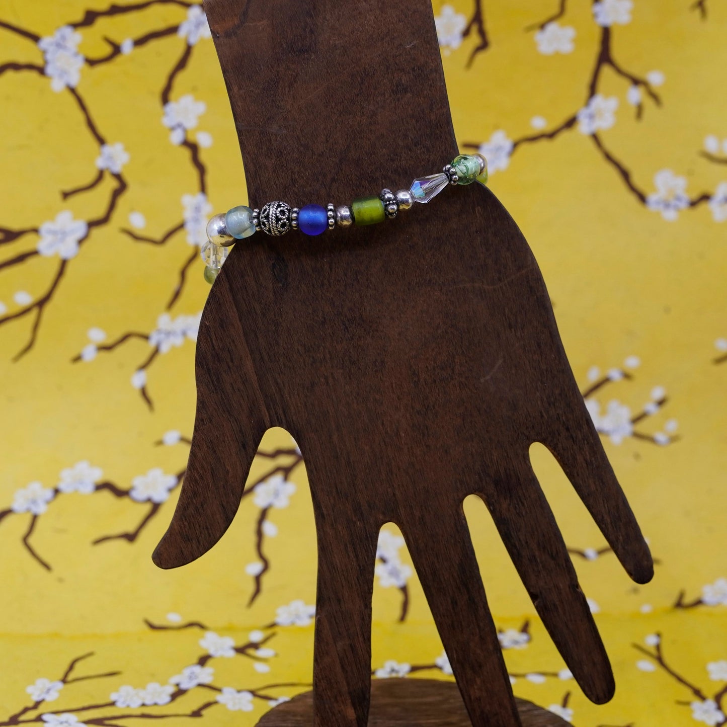 7.25”, Vintage handmade bracelet, 925 clasp with green glass bracelet