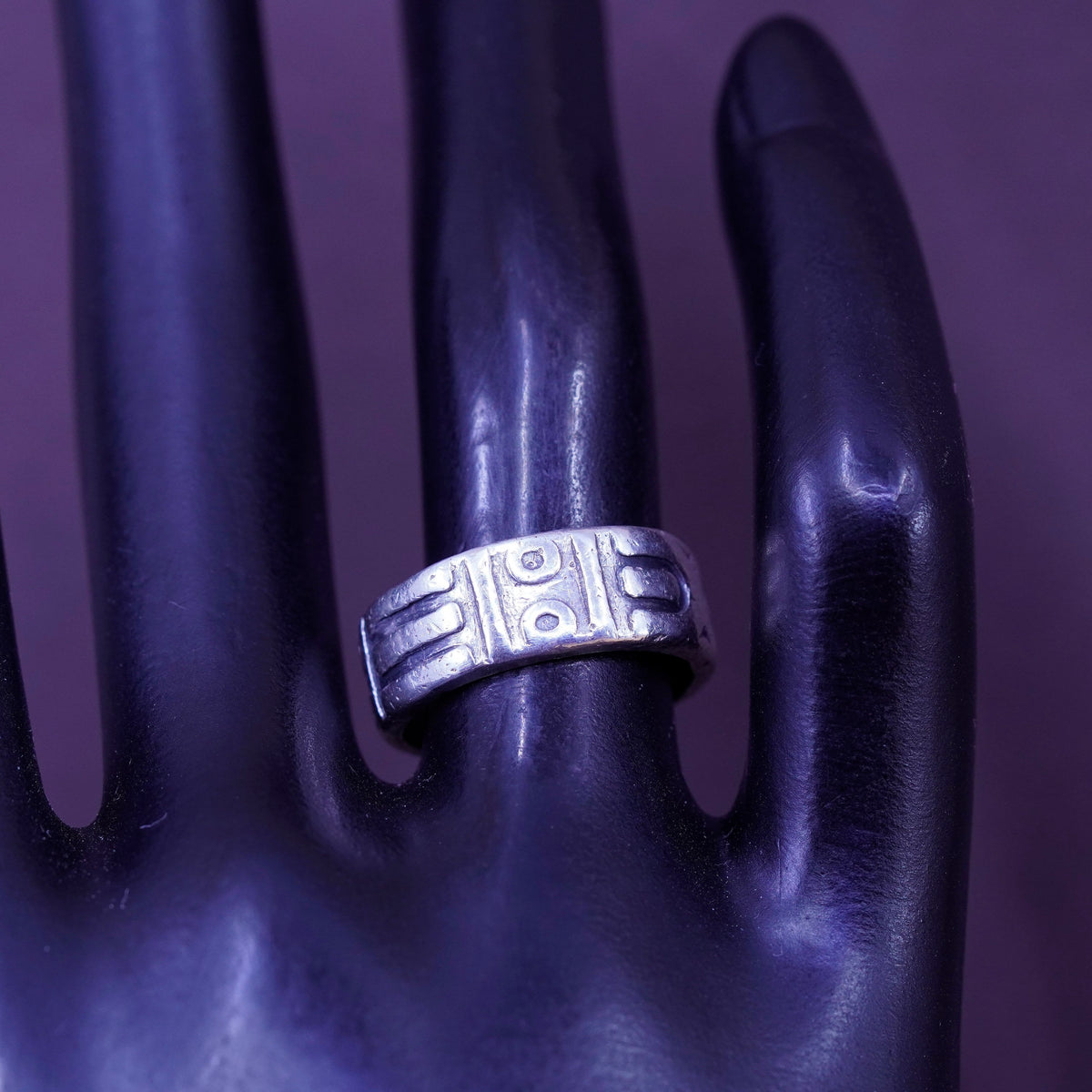 Size 6.25, vintage Sterling silver handmade ring, Hopi 925 relief band